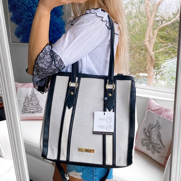 Laundry By Shelli Segal Bags Laundry By Shelli Segal Black Off